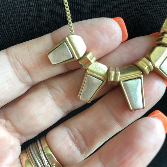 Gold and silver tone necklace. - Picture 3 of 9